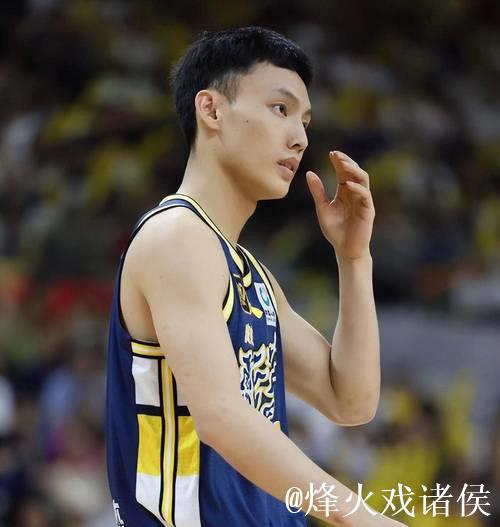 徐杰回归助阵广东,崔永熙更新康复进展迎利好 徐杰回归助阵广东,崔永熙更新康复进展迎利好